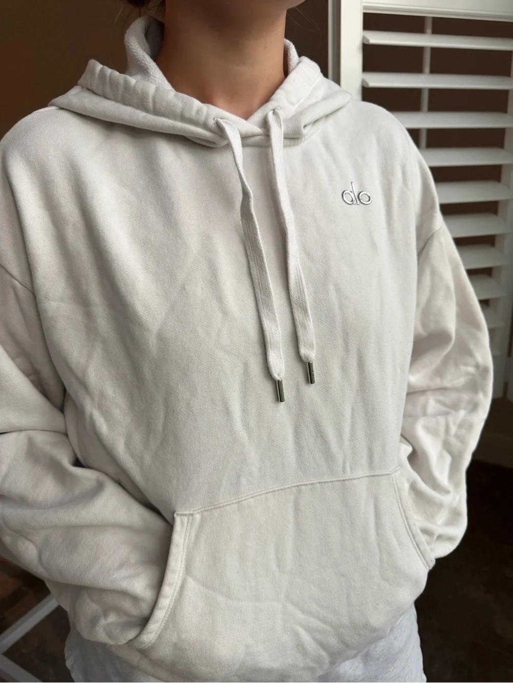 ALO Yoga Cream Pullover Hoodie Sweater